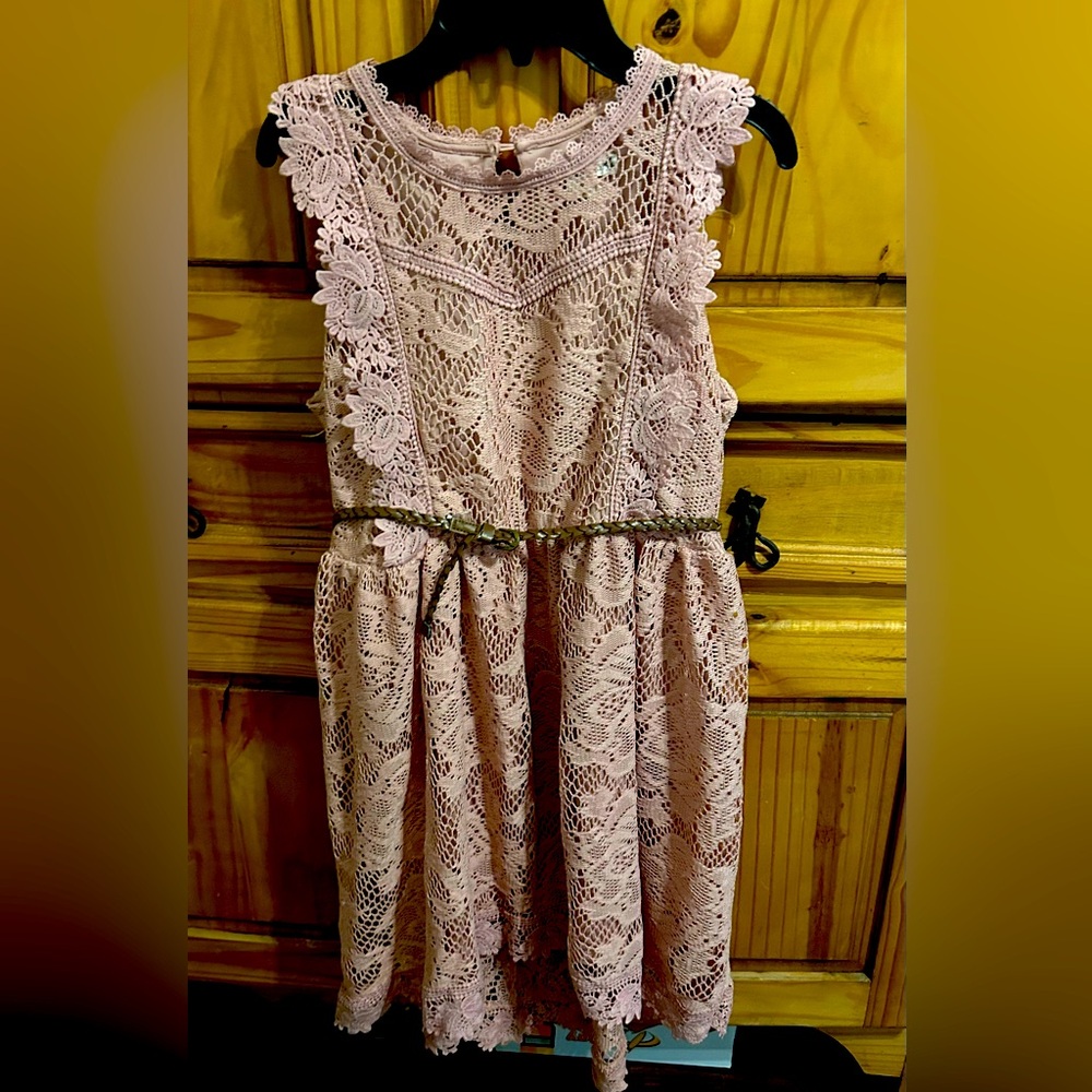 EUC Girls mauve pink lace belted dress from Dillards.